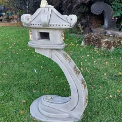 Statues & Sculptures Pagodas^Classic Curved Japanese Pagoda Lantern Stone Garden Ornament