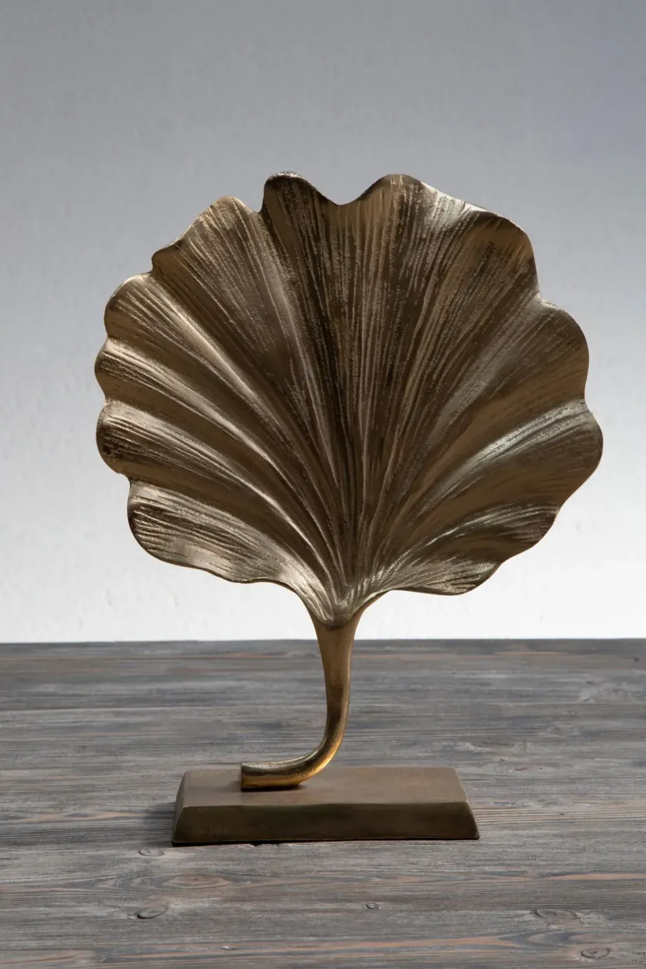 Statues & Sculptures Table Top|Contemporary^Ginkgo Leaf 28cm Gold Metal Indoor Sculpture