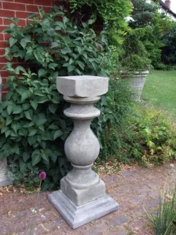 Statues & Sculptures Plinths & Pedestals^Grand Baluster Column Stone Garden Pedestal