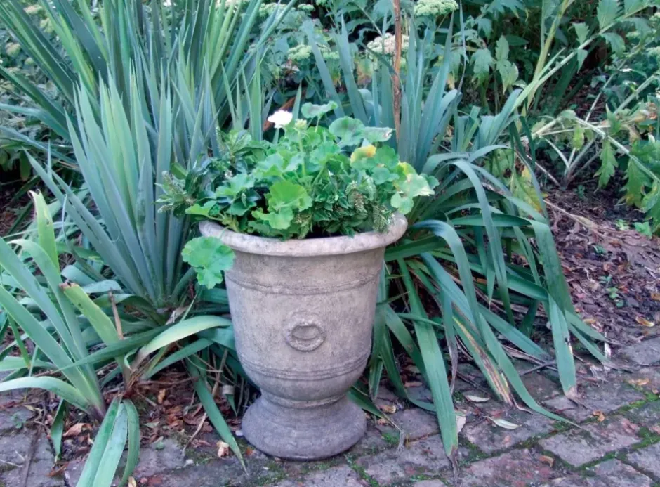 Statues & Sculptures Large|Round^Modena 35 Vase Stone Garden Planter