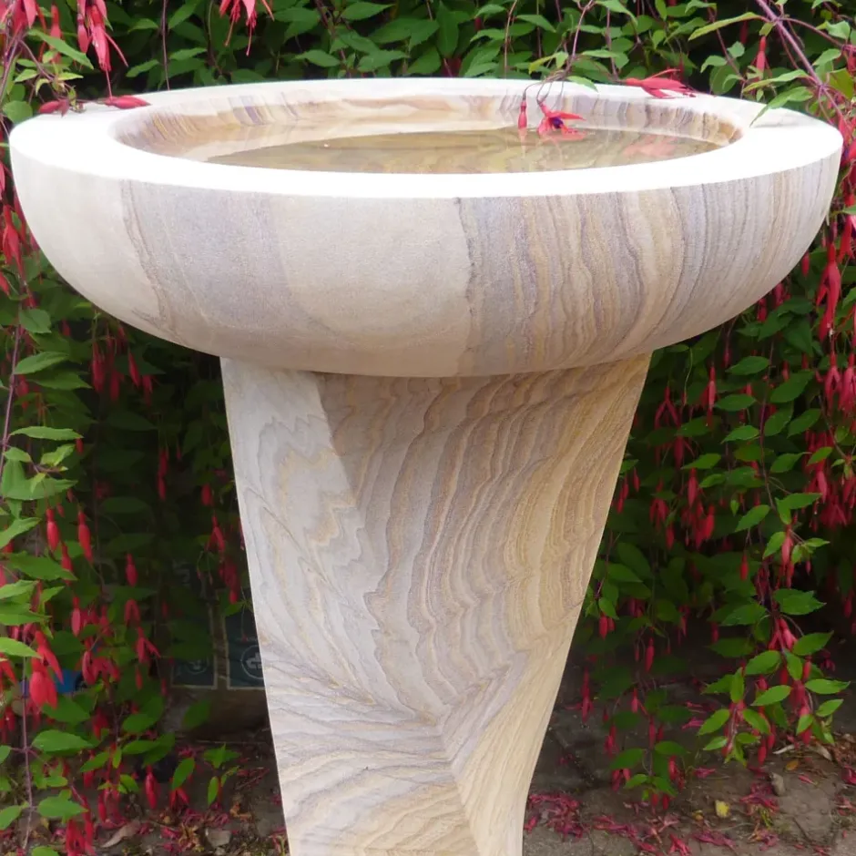 Statues & Sculptures Bird Baths^Modern Twisting Rainbow Sandstone Birdbath - Garden Bird Bath