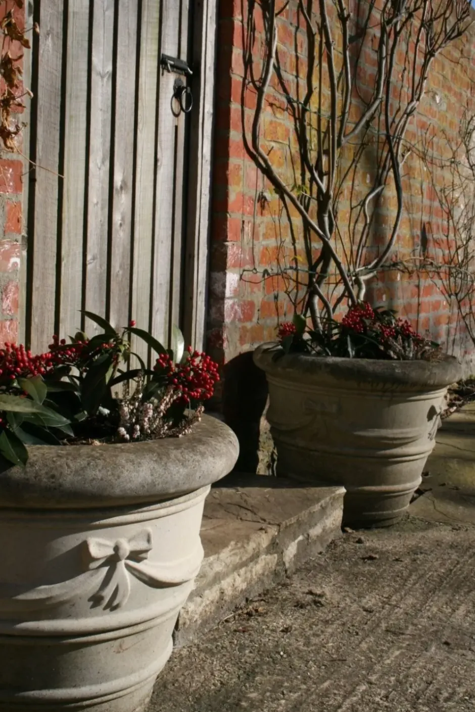 Statues & Sculptures Large|Round^Ribbon Vase 12" Stone Garden Planter