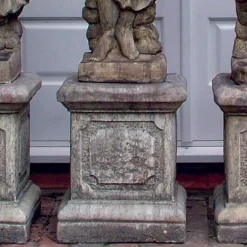 Statues & Sculptures Plinths & Pedestals^Roman Square Column Stone Garden Pedestal