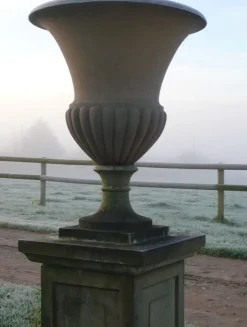 Statues & Sculptures Large|Round^Verona Vase Stone Garden Planter